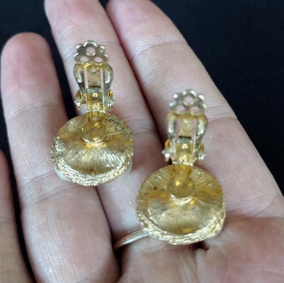 Gold and Pearl Clip On Earrings - Picture 3 of 6